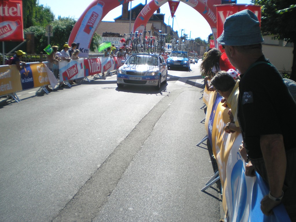 Tour de France team car