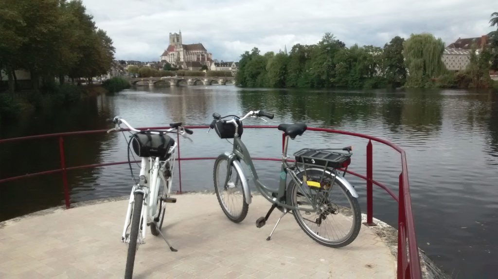 Electric bikes to hire are cropping up all over France!